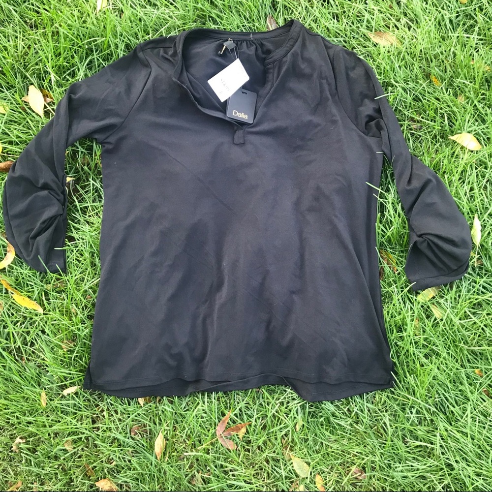 Brand new. Back stretchy top